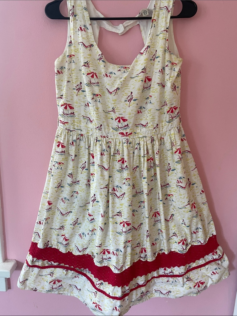 Yumi Beach-Print Sleeveless Casual Dress with Red Trim